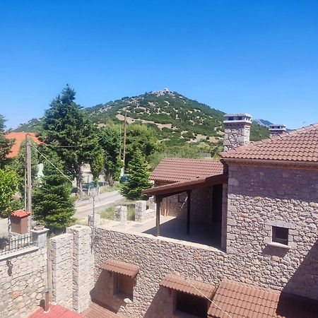 Apartamento Το Πέτρινο Kiriákion Exterior foto