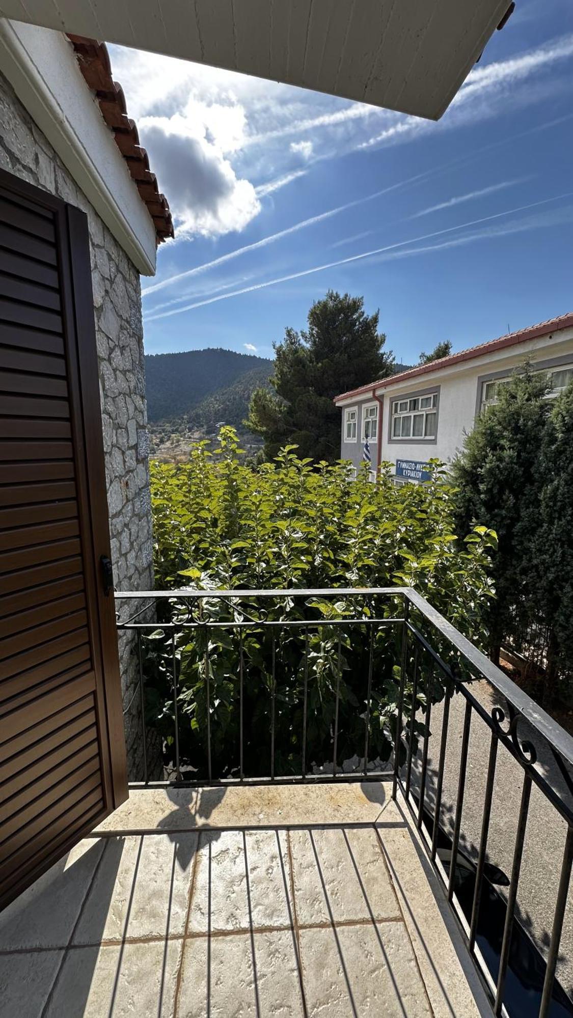 Apartamento Το Πέτρινο Kiriákion Exterior foto